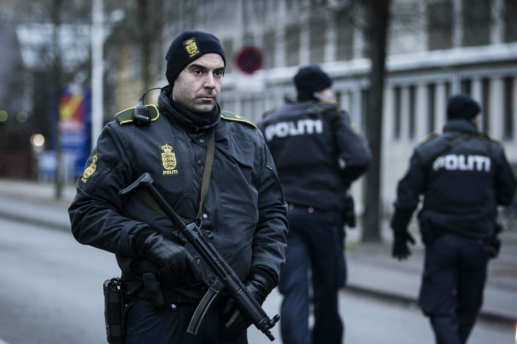 Droni a Copenaghen: chiusa l'area attorno all'ambasciata USA. Vertice Nato in città