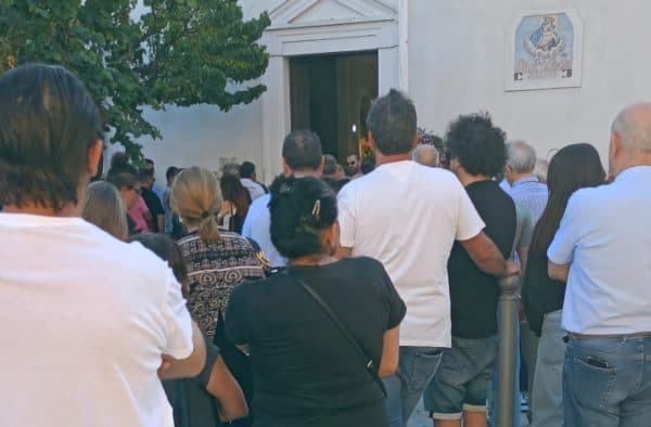 A Santa Croce l’addio straziante a Giovanni Iammarino