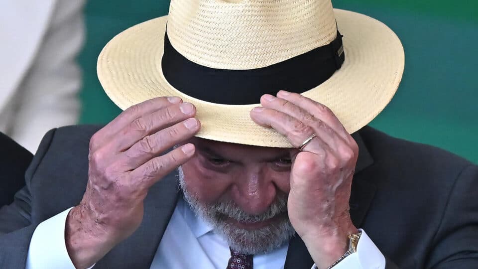 Lula dichiara: “Dirò a Trump di non intromettersi nelle elezioni in Brasile”