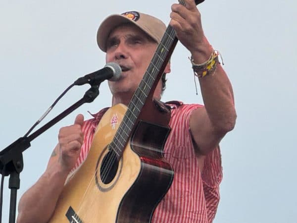 Manu Chao a Riccia, evento verso il sold out, ci sarà anche area camping