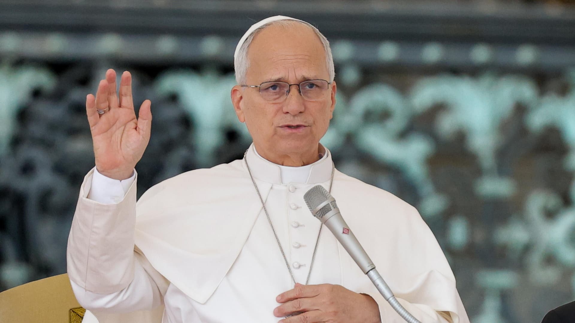Papa Leone XIV ricoverato al Gemelli per un nodulo polmonare: operazione programmata e sospensione delle udienze fino al 20 ottobre