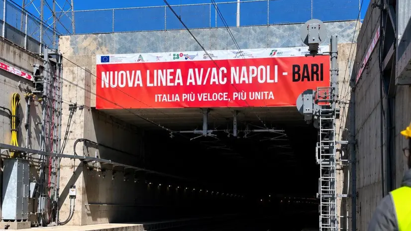 Indagine sulla Tav Napoli-Bari: venti arresti tra tangenti e sfruttamento
